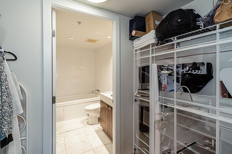 1601 788 Richards Street Vancouver, BC - 10