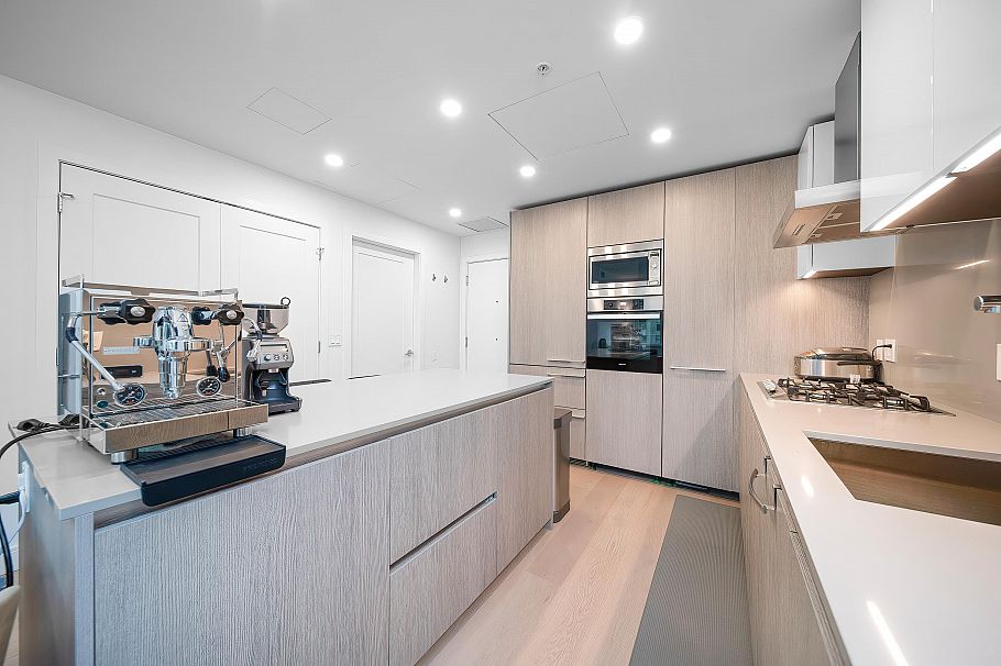 205 4932 Cambie Street Vancouver, BC - 15
