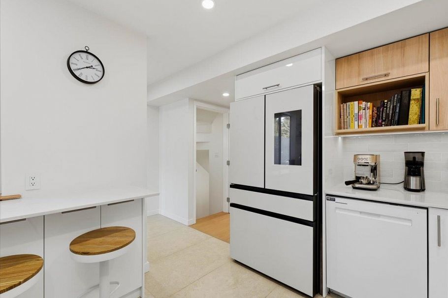 48 1910 Cedar Village Crescent North Vancouver, BC - 12