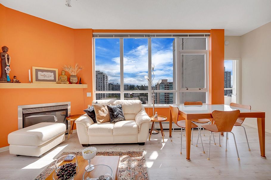 1403 120 W 16th Street North Vancouver, BC - 5