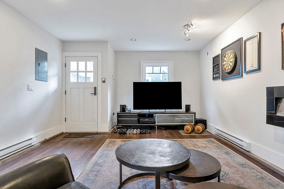 3955 Dunbar Street Vancouver, BC - 36