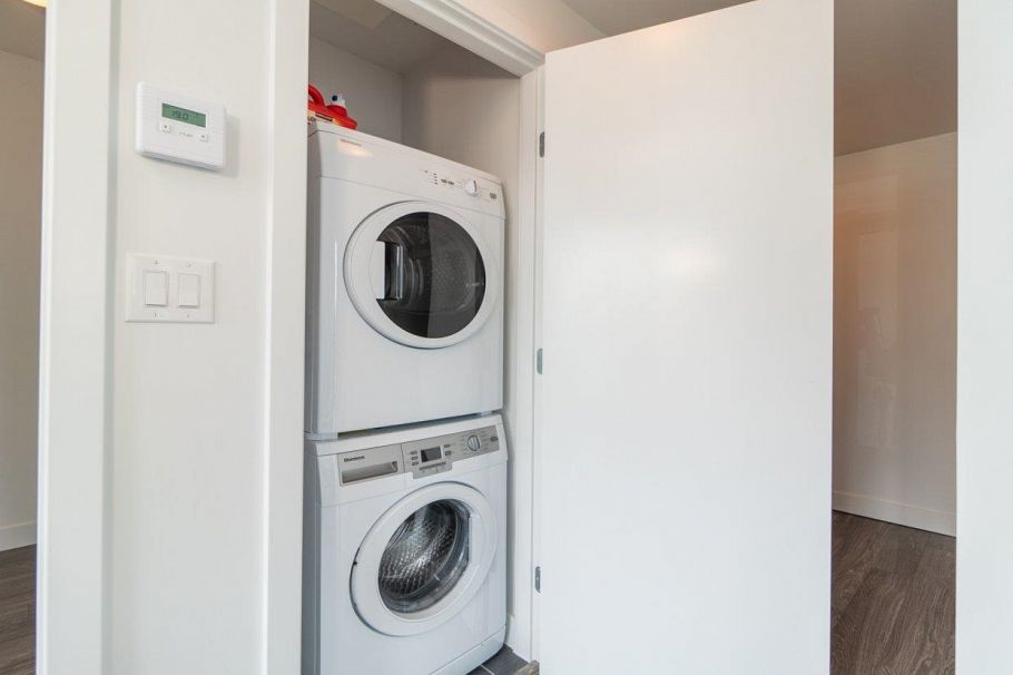 1802 1283 Howe Street Vancouver, BC - 22