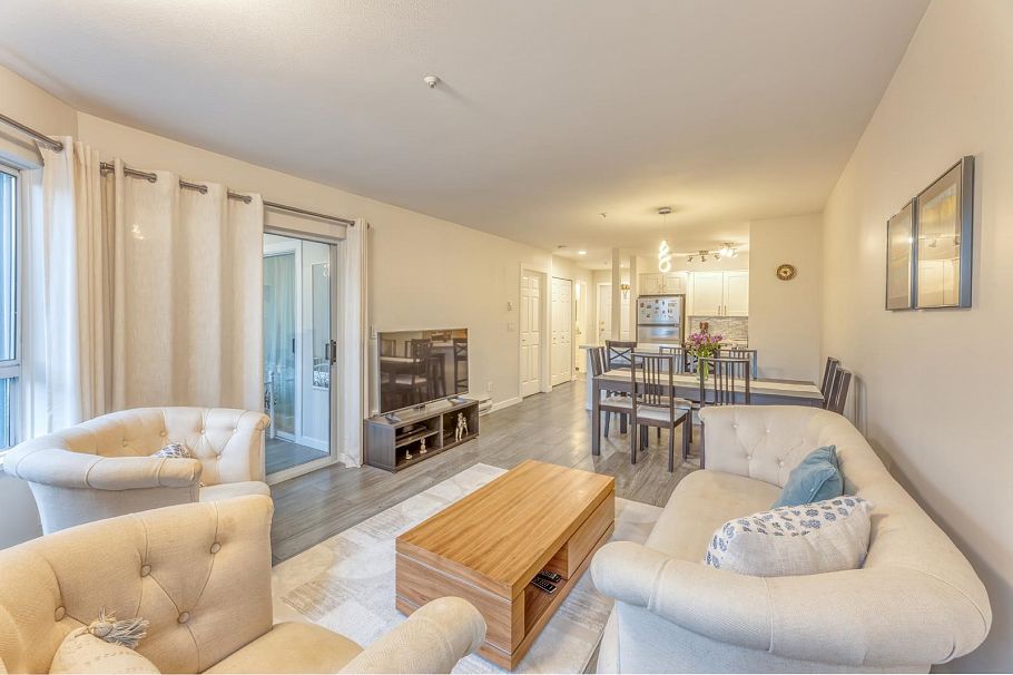 311 128 W 8th Street North Vancouver, BC - 4