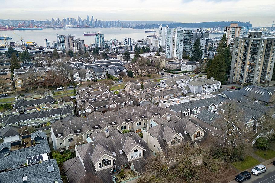 5 229 E 8th Street North Vancouver, BC - 32