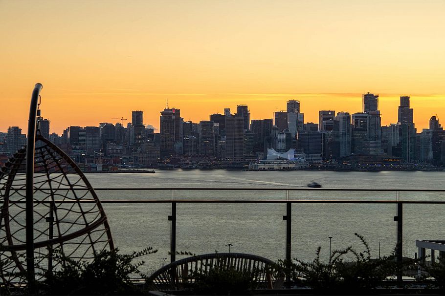 419 422 E 3rd Street North Vancouver, BC - 31