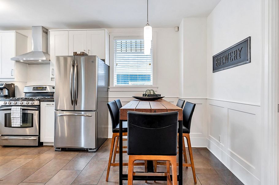 3955 Dunbar Street Vancouver, BC - 10