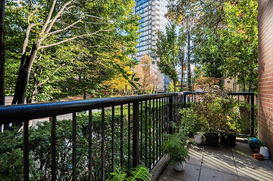 308 Smithe Street Vancouver, BC - 14