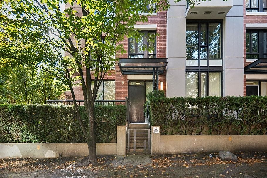 308 Smithe Street Vancouver, BC - 2