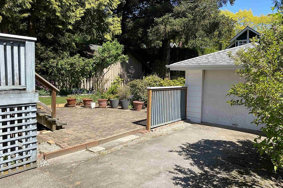 5876 Highbury Street Vancouver, BC - 4