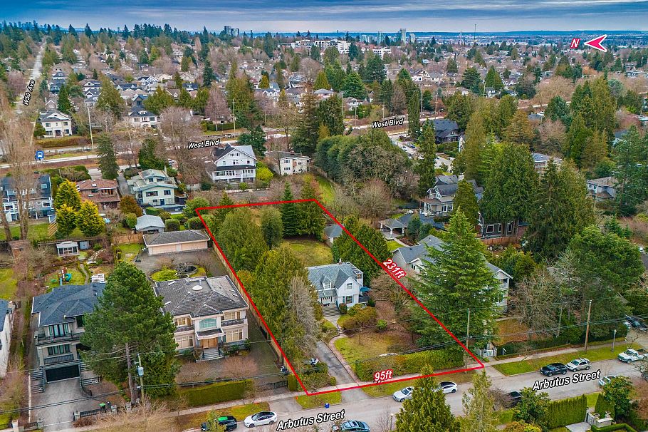 6812 Arbutus Street Vancouver, BC - 3