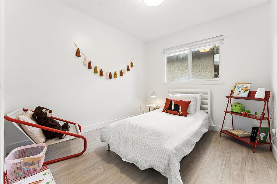 1564 Hope Road North Vancouver, BC - 22