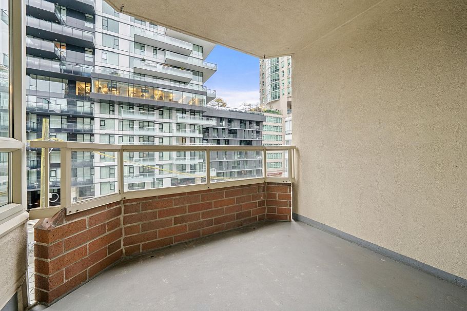 307 1330 Hornby Street Vancouver, BC - 10