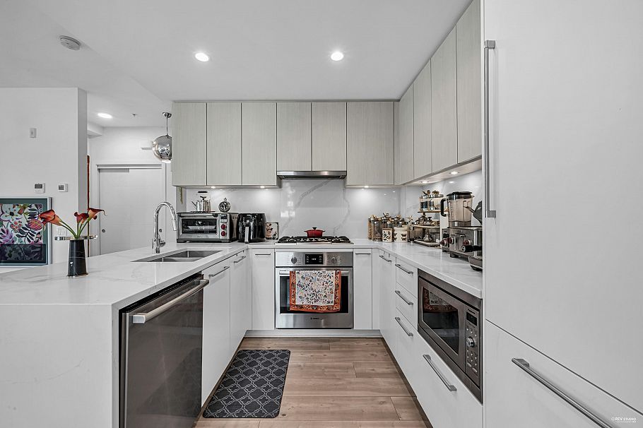 101 2035 Glenaire Drive North Vancouver, BC - 13