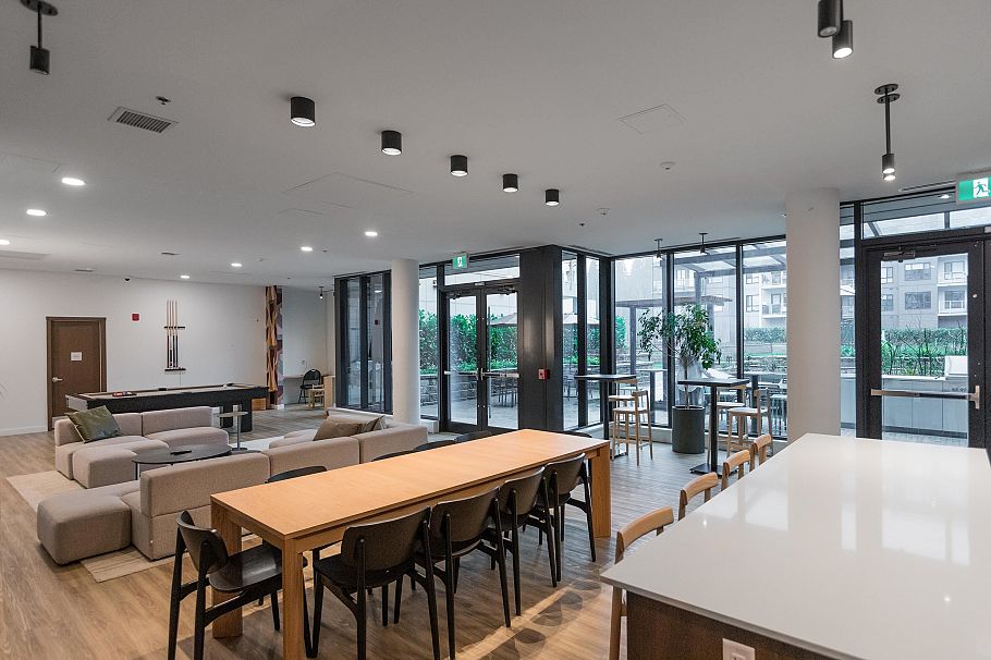 312 3596 Malsum Drive North Vancouver, BC - 18