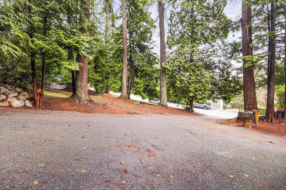 LOT 2 3091 Royal Avenue North Vancouver, BC - 12