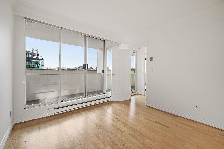 205 1600 Howe Street Vancouver, BC - 12