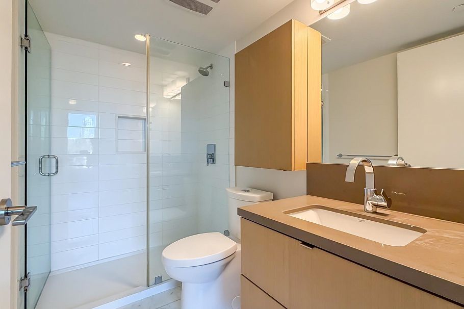 505 8189 Cambie Street Vancouver, BC - 9