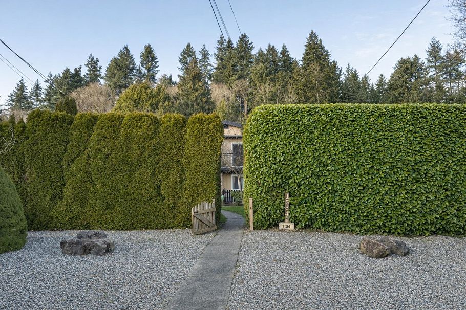 1564 Hope Road North Vancouver, BC - 39