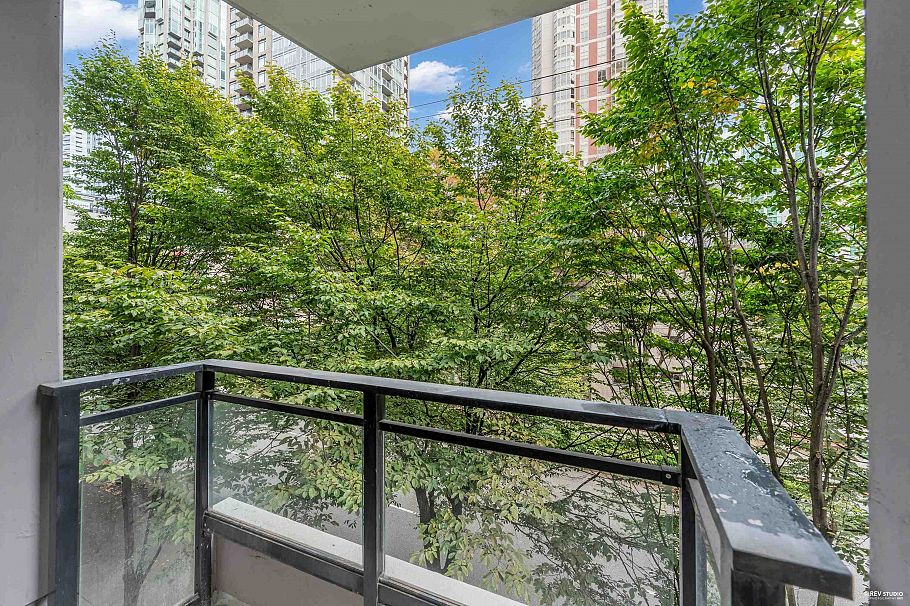 410 909 Mainland Street Vancouver, BC - 19