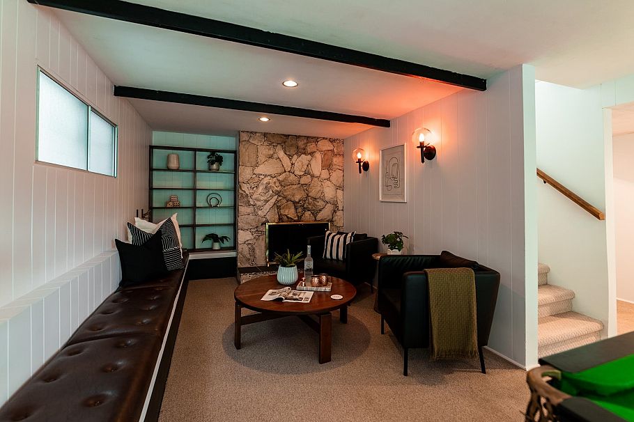 1323 E 29th Street North Vancouver, BC - 24