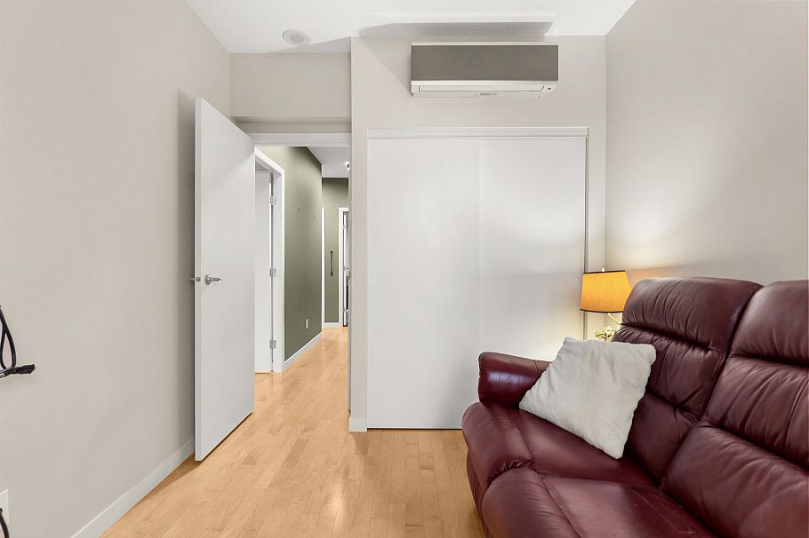 1053 Marinaside Crescent Vancouver, BC - 26