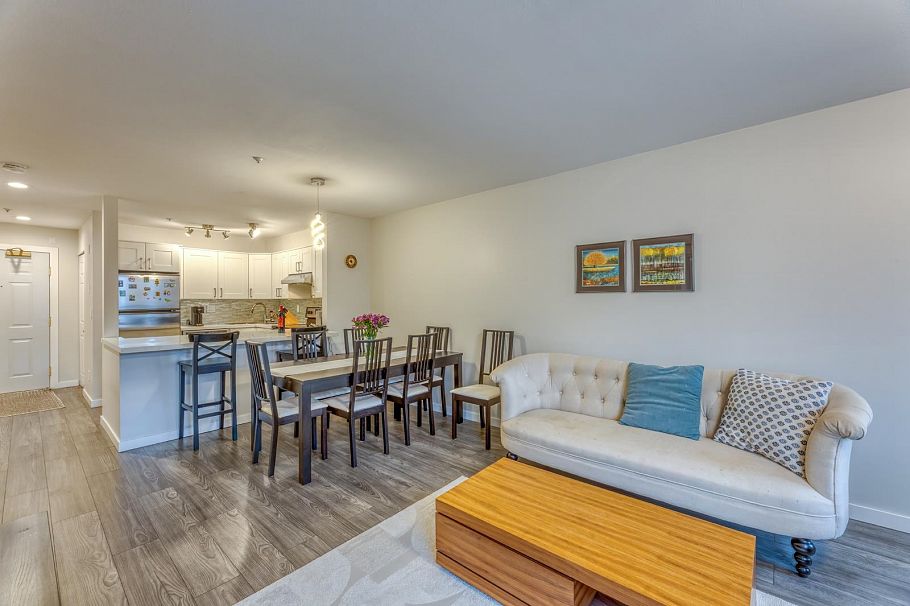 311 128 W 8th Street North Vancouver, BC - 5