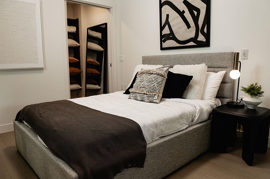 419 422 E 3rd Street North Vancouver, BC - 7