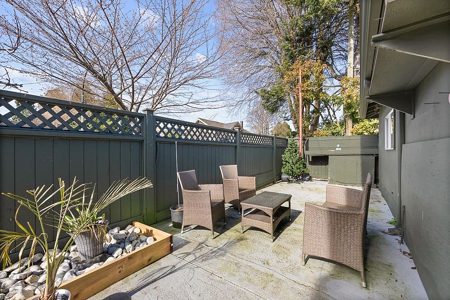 3099 W 6th Avenue Vancouver, BC - 23