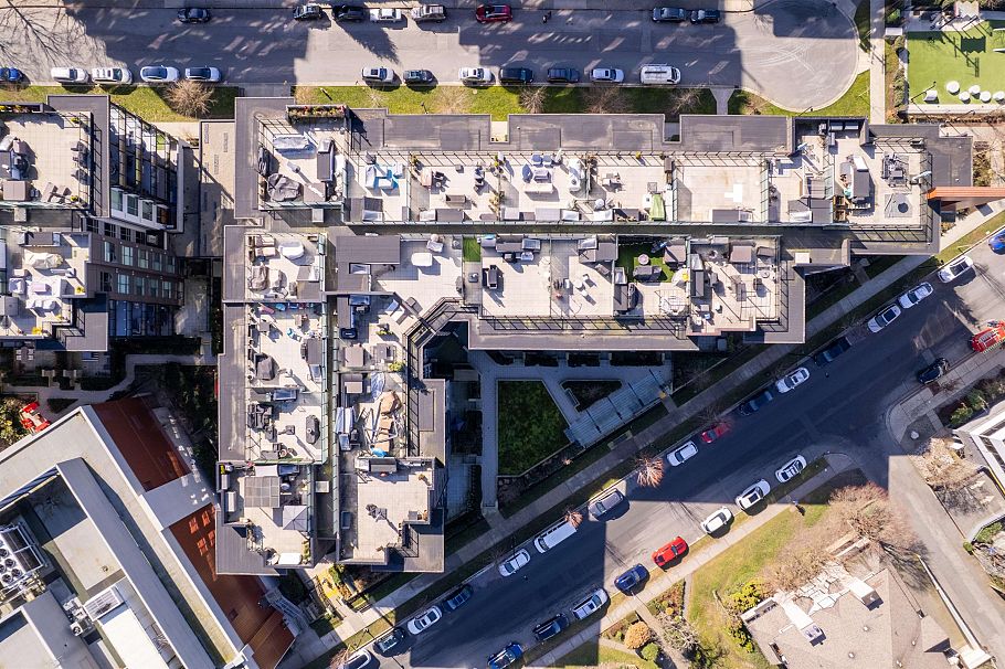 202 108 E 8th Street North Vancouver, BC - 4