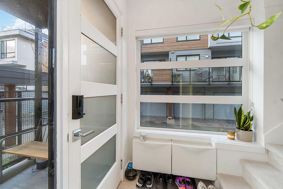 8 856 Orwell Street Vancouver, BC - 37