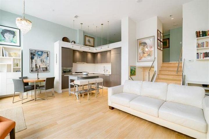 296 W 1st Avenue Vancouver, BC - 4