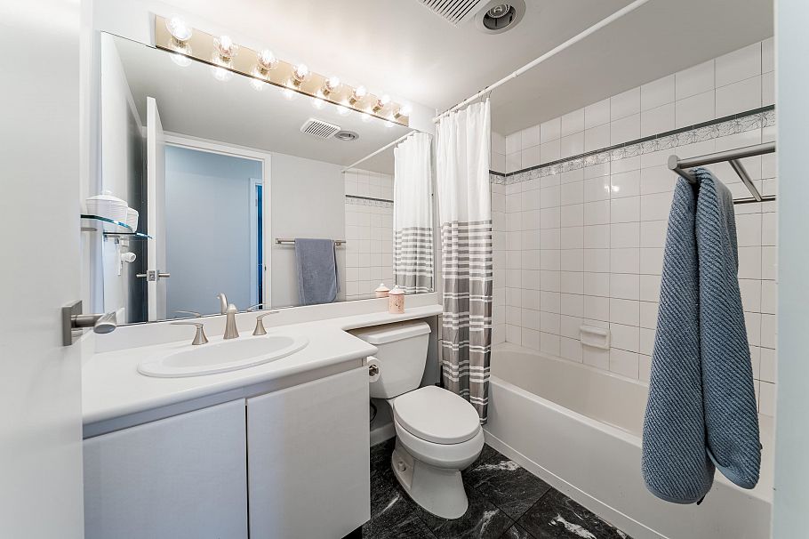 901 1566 W 13th Avenue Vancouver, BC - 25