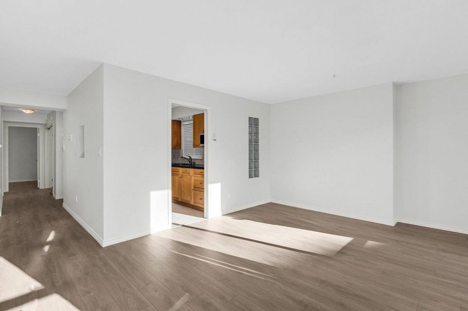 202 966 W 14th Avenue Vancouver, BC - 7