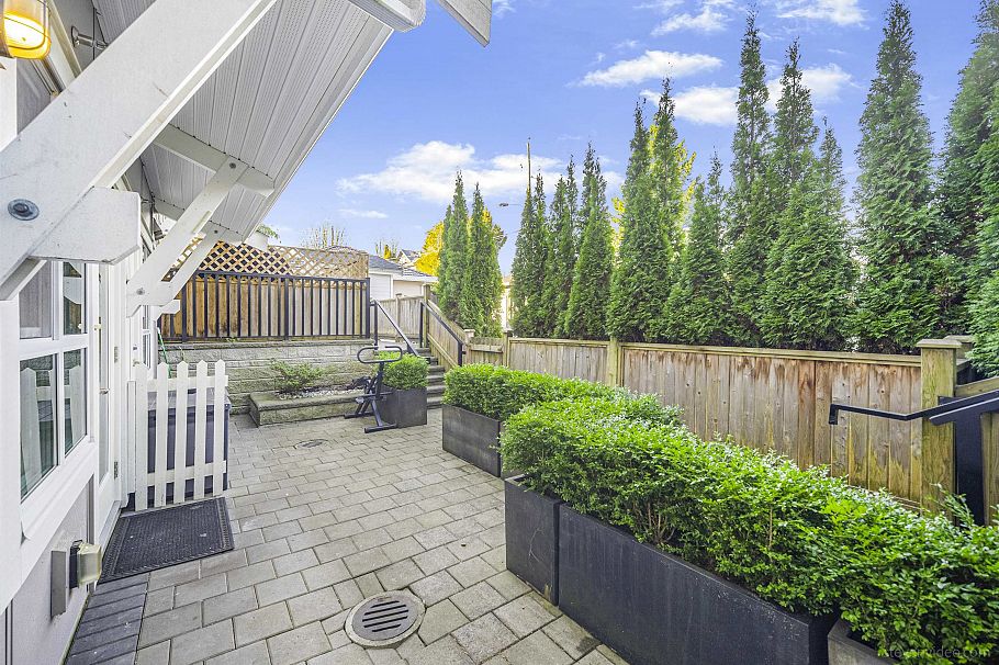 13 2717 Horley Street Vancouver, BC - 22