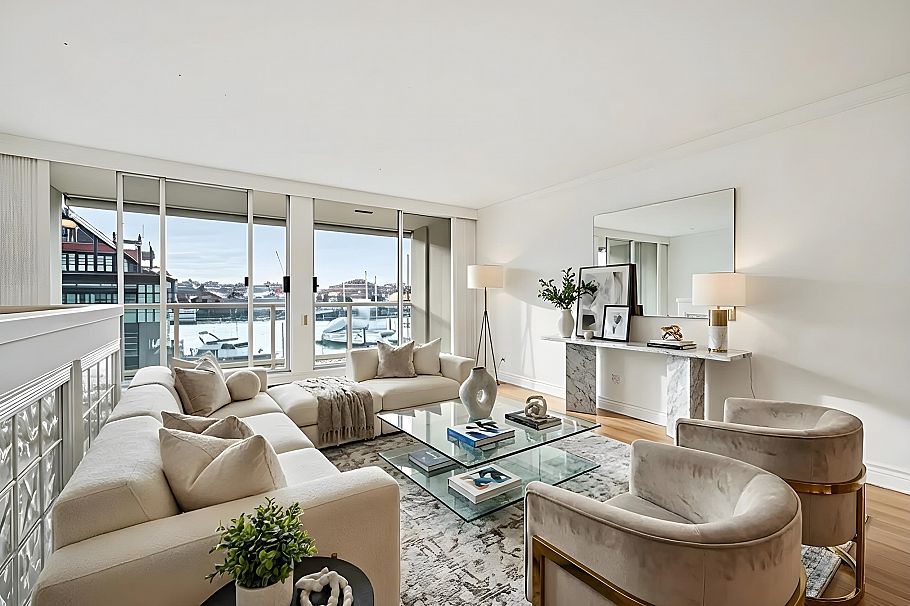 205 1600 Howe Street Vancouver, BC - 1