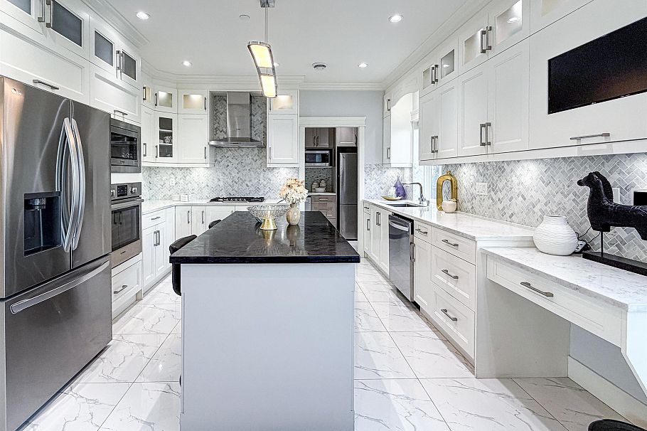 5626 Elizabeth Street Vancouver, BC - 5