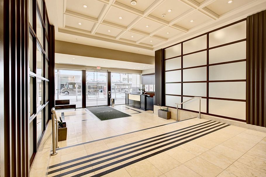 2514 610 Granville Street Vancouver, BC - 2