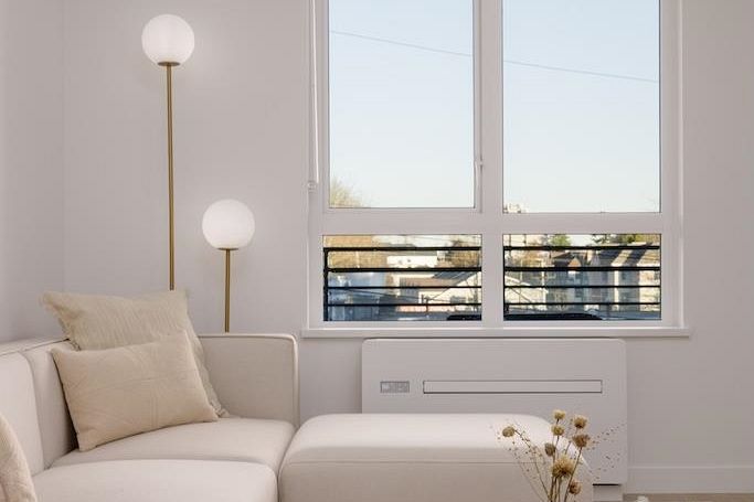 210 2450 Garden Drive Vancouver, BC - 13