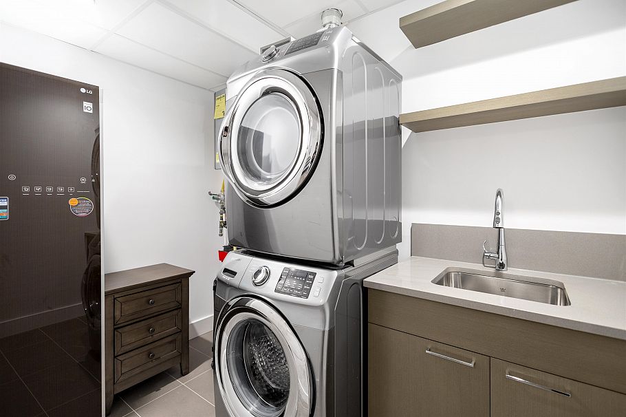 204 1009 Laurier Avenue Vancouver, BC - 19