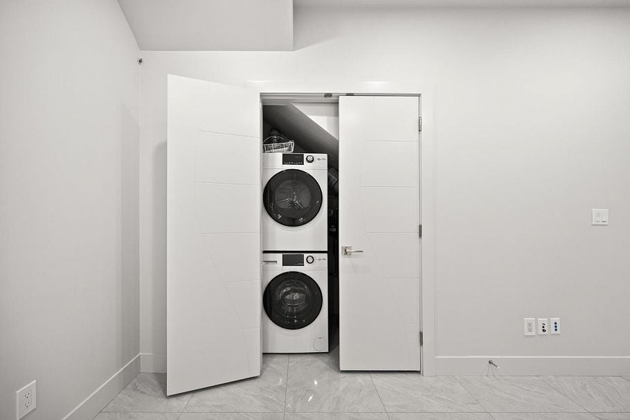 3015 E 19th Avenue Vancouver, BC - 35