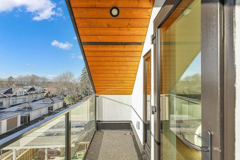 2 3558 Turner Street Vancouver, BC - 5