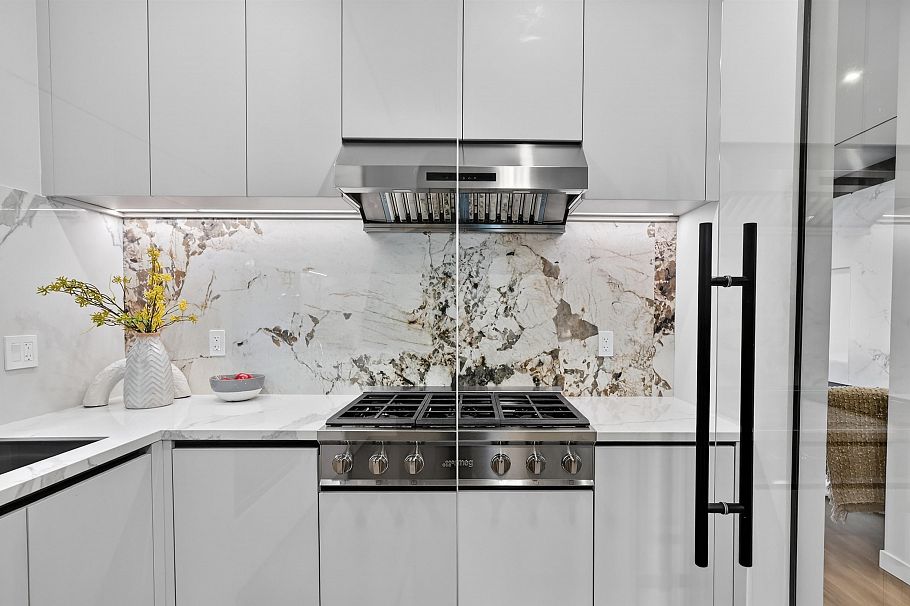 3548 W 35th Avenue Vancouver, BC - 10