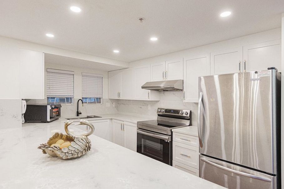 6 6262 Ash Street Vancouver, BC - 10