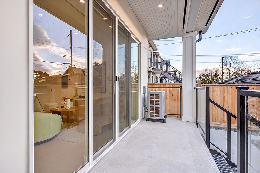 2 6933 Prince Edward Street Vancouver, BC - 11