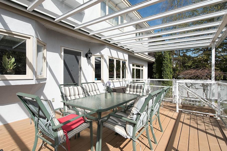 3056 W 11th Avenue Vancouver, BC - 32