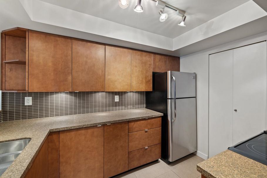 B106 1331 Homer Street Vancouver, BC - 10