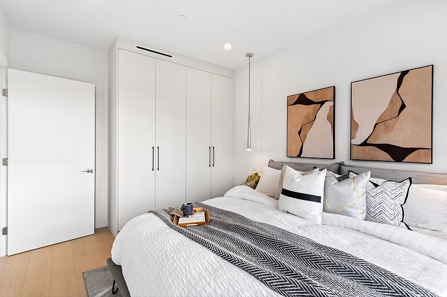 2 6933 Prince Edward Street Vancouver, BC - 17