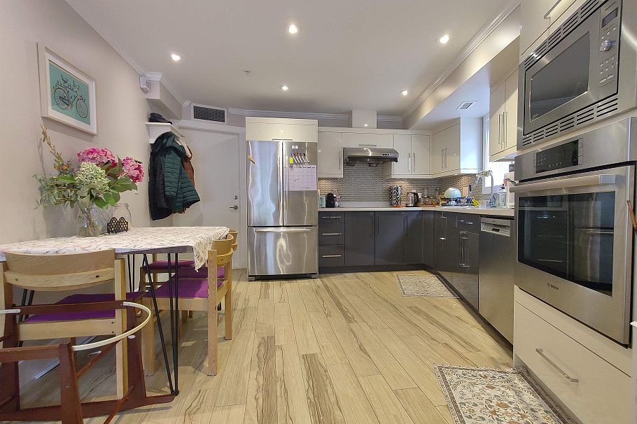 2055 Triumph Street Vancouver, BC - 3