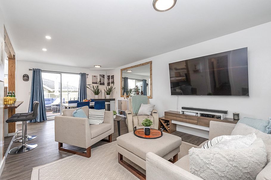 2313 Quayside Court Vancouver, BC - 2