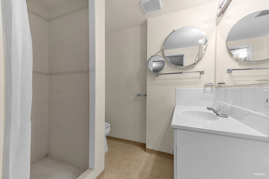 4425 Maple Street Vancouver, BC - 26